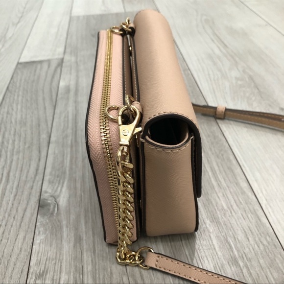 NWOT Michael Kors Nude Clutch Crossbody with Detachable Wallet - Picture 7 of 8